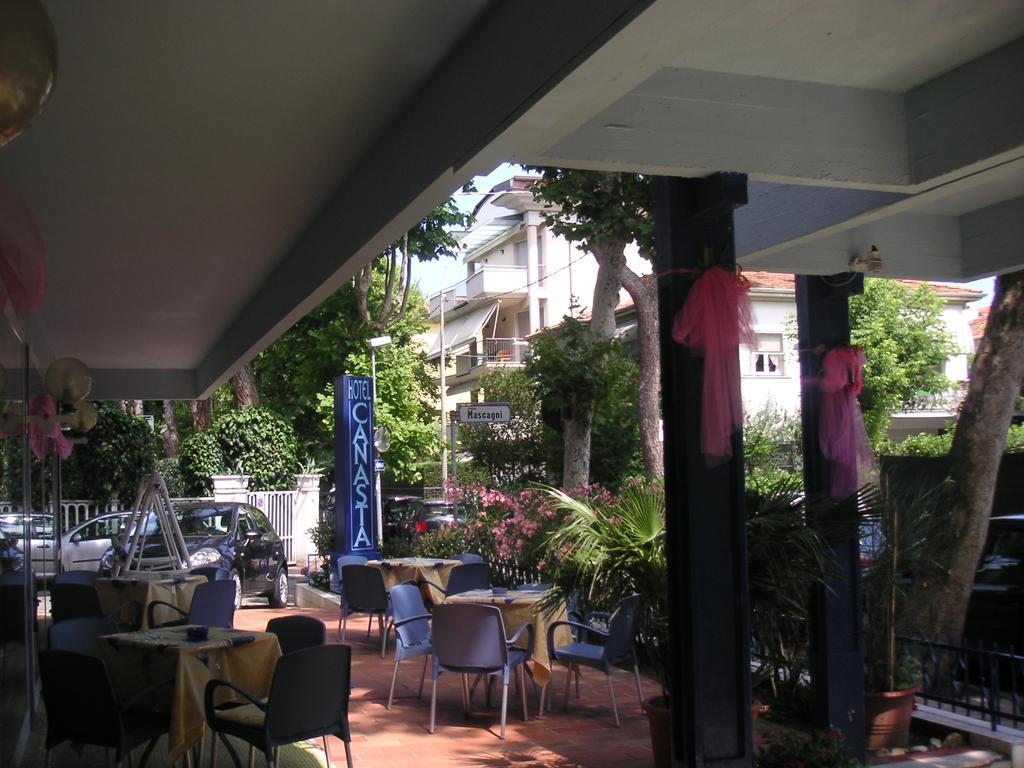 Hotel Canasta Riccione Eksteriør billede