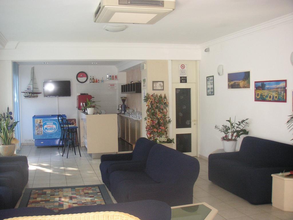 Hotel Canasta Riccione Eksteriør billede